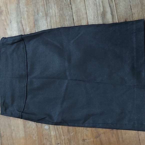 Skirts - Picture 4 of 16